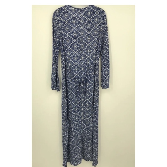 Lulus Long Sleeve Maxi Dress with Double Slit and Flared Sleeves - Picture 5 of 6